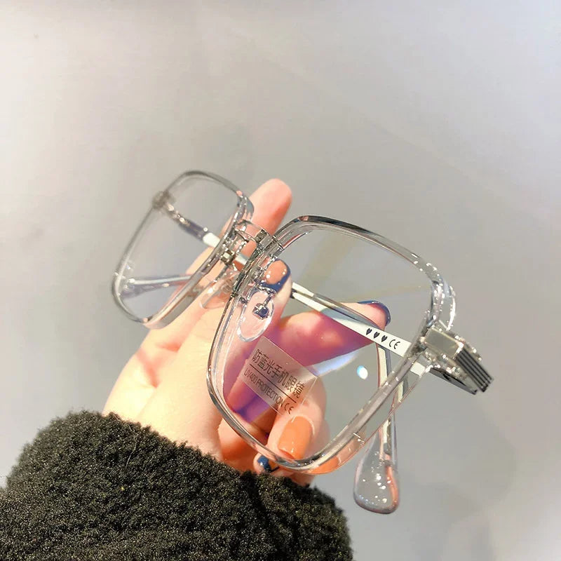 Trendy Fashionable Reading Glasses Women anti Blue Light Presbyopia Eyewear High-Definition Unisex Transparent Frame Eyeglasses