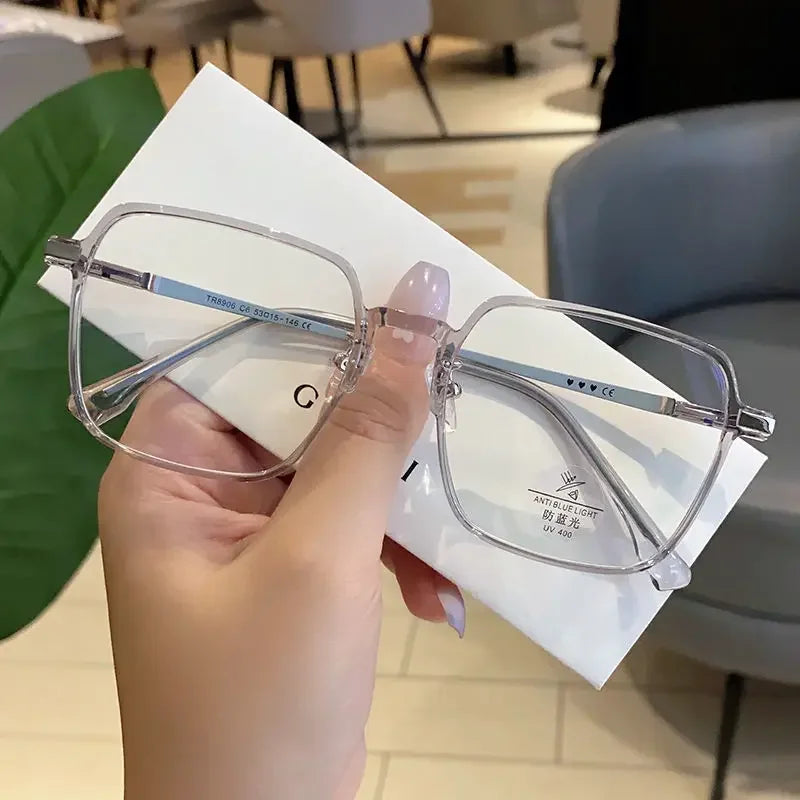 Trendy Fashionable Reading Glasses Women anti Blue Light Presbyopia Eyewear High-Definition Unisex Transparent Frame Eyeglasses