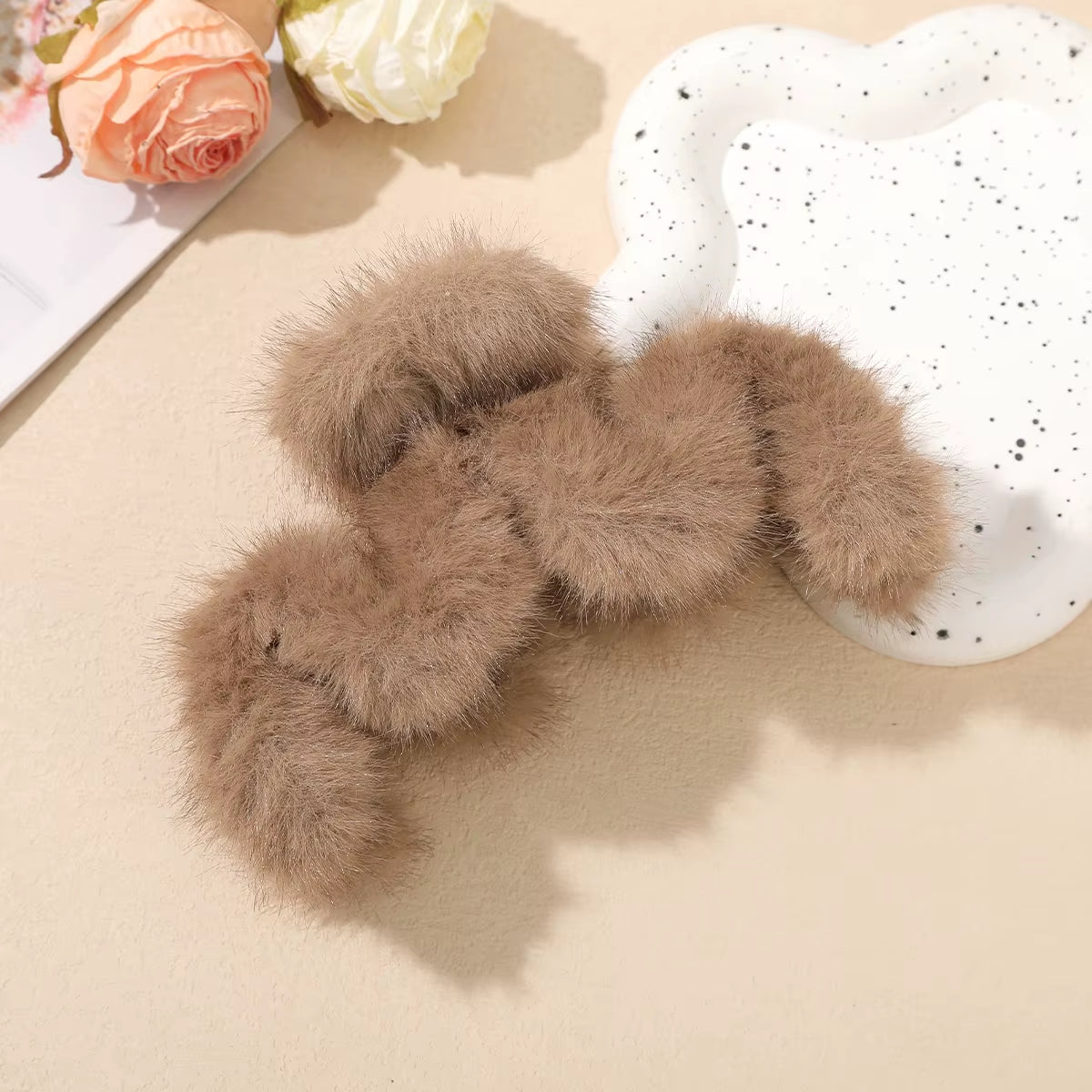 14Cm Large Hair Claw Fashion Plush Big Crab Hair Clip for Women Back Clip for Thick Hair Cute Plush Ponytail Hair Accessories